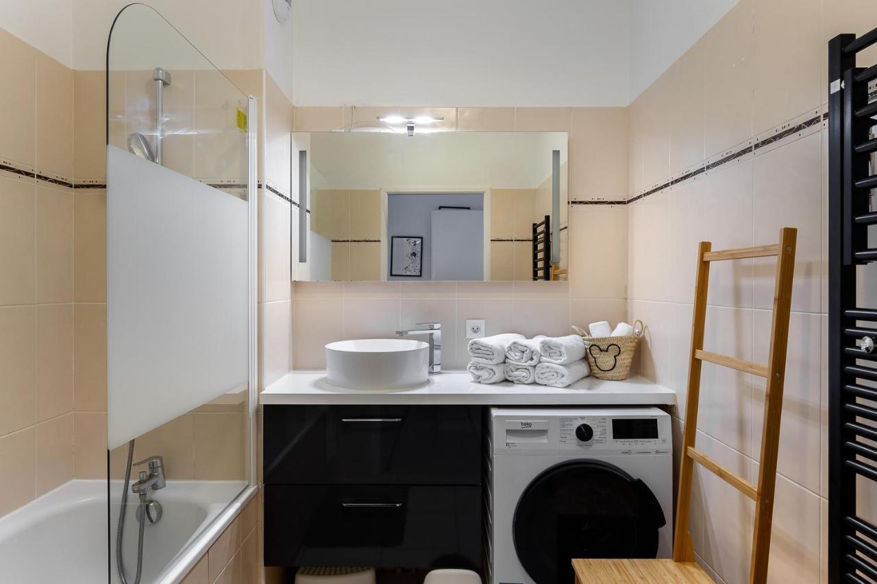 Apartment 2 Bedroomed Near Disneyland Paris With Garden Parking At Серри Экстерьер фото